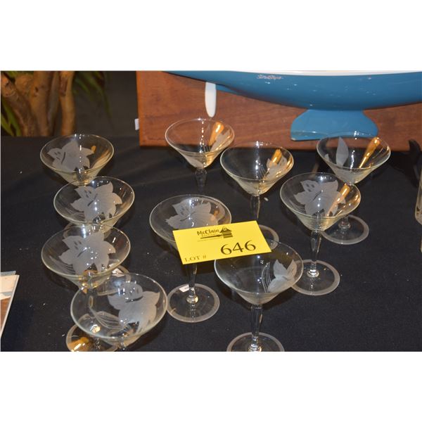 ETCHED GLASS MARTINI GLASSES (10 PCS)