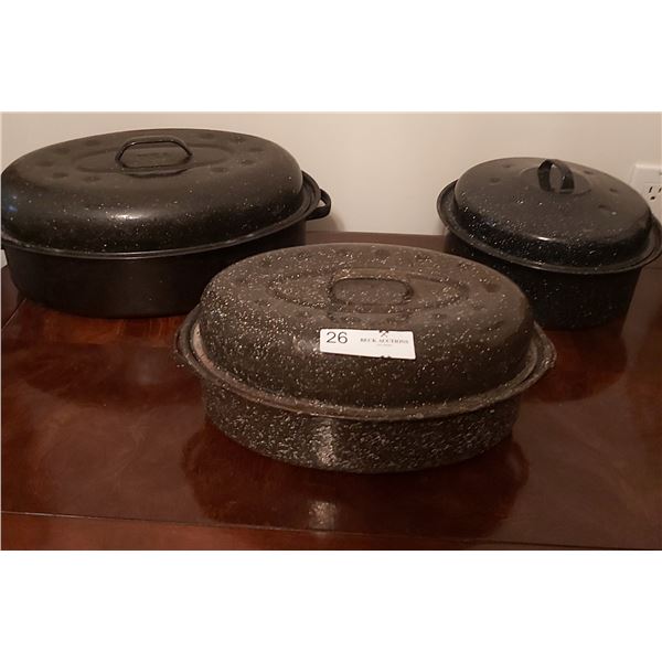 Three Roasting Pans With Lids