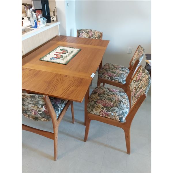 Teak Wood Kitchen Table With Four Chairs (Grape Pattern)