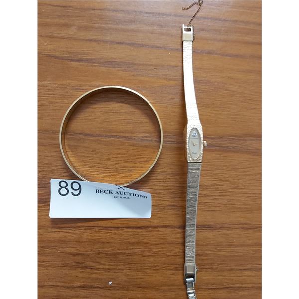 Wittnauer Quartz Ladies Watch With Gold Colored Bangle