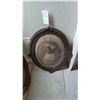 Image 1 : Vintage Oval Frame and photo A