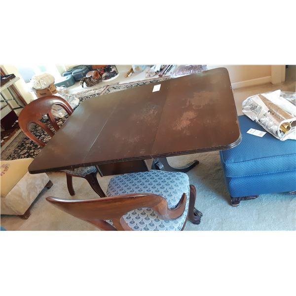 Wood Table and Chairs C