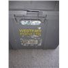 Image 9 : Metal & Plastic Storage Cat C