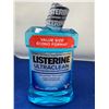Image 1 : Listerine Ultraclean- Arctic Mint Mouthwash (1.5L)