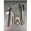 Image 2 : Lot of Kitchen Utensils