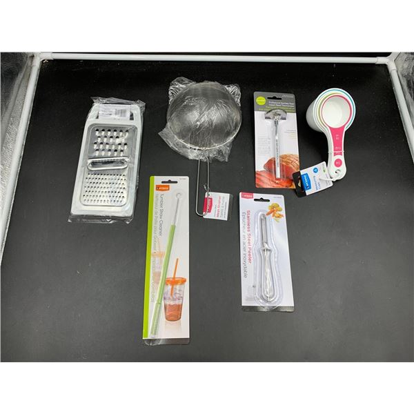 Lot of Assorted Kitchen Items