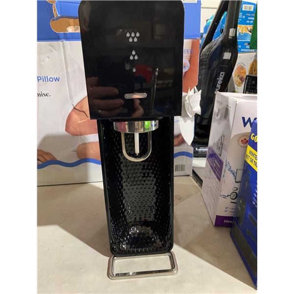 Soda Stream Sparkling Beverage Maker