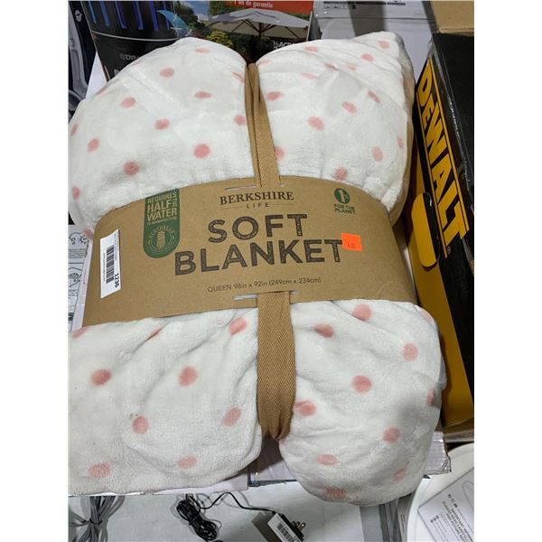 Berkshire Life Soft Blanket - Queen Size