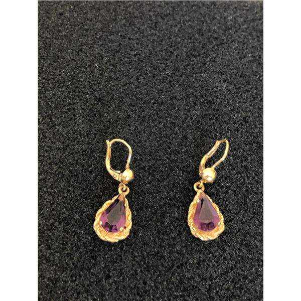 2 PAIRS 14K EARRINGS WITH MAUVE PASTE