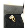 Image 2 : 18K LADIES RING WITH WHITE STONE