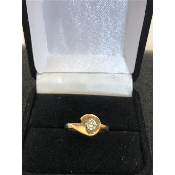 14K LADIES RING WITH DIAMOND
