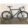 Image 2 : THICK SLICK BLACK FRONT SUSPENSION ROAD BIKE - NO PEDALS SINGLE SPEED