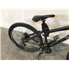 Image 3 : BANSHEE CALAGO BLACK 16 SPEED FRONT SUSPENSION MOUNTAIN BIKE