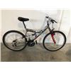 Image 2 : JEEP RENEGADE CLASSIC CHROME 18 SPEED FULL SUSPENSION MOUNTAIN BIKE