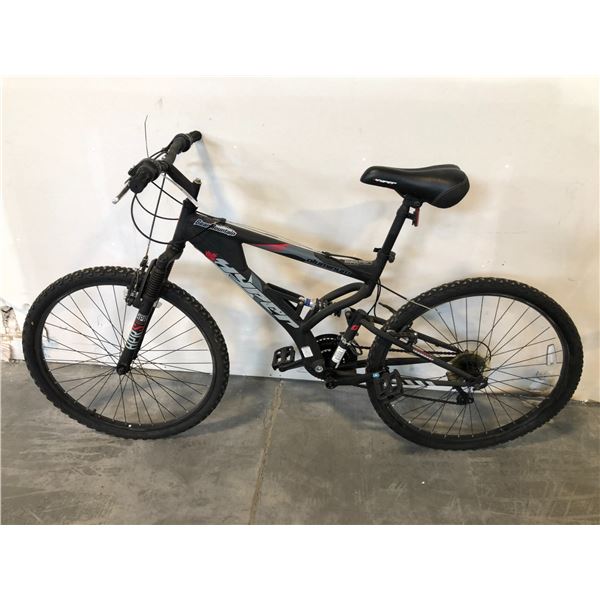 HYPER BEAR MOUNTAIN BLACK 21 SPEED FRONT SUSPENSION MOUNTAIN BIKE