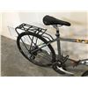 Image 3 : TREK SHIMANO GREY 21 SPEED MOUNTAIN BIKE