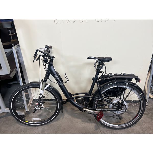 DHM SHIMANO E-BIKE BLACK 30 SPEED MOUNTAIN BIKE, NO BATTERY, DISPLAY OR CHARGER