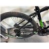 Image 3 : SALCANO ASTRO BLACK/GREEN 21 SPEED  FRONT SUSPENSION MOUNTAIN BIKE