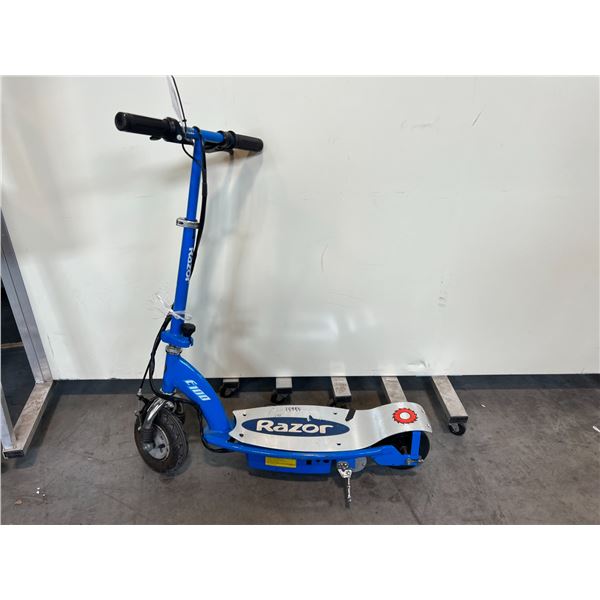 RAZOR E-SCOOTER BLUE WITH CHARGER PARTS ONLY