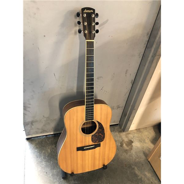 JEAN LARRIVEE D-03R 6 STRING ACOUSTIC GUITAR HAND MADE IN VANCOUVER CANADA WITH CARRY CASE