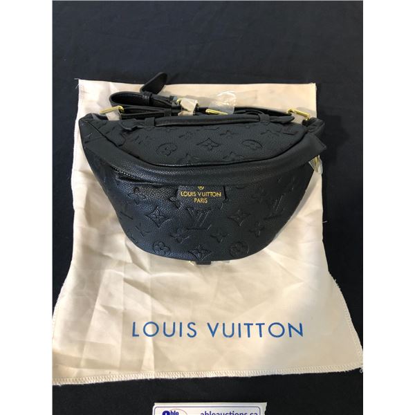 BLACK LEATHER LOUIS VUITTON FANNY PACK WITH DUST BAG