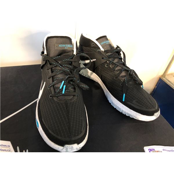 NIKE KEVIN DURANT NO 7. SIZE 18 BASKETBALL SHOES