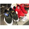 Image 2 : GREEN JOSLIN ETNIES MENS SIZE 8.5 SHOES AND MENS RED SIZE 9 ETNIES MIRANA SHOES