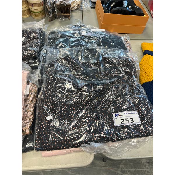 LOT OF ASSORTED SANCTUARY WOMEN'S SIZE XL CLOTHING