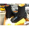 Image 4 : PAIR OF WHITE AIR JORDAN FLIGHT SHOES SIZE US8.5, PAIR OF WHITE NIKE AIR JORDAN SHOES SIZE US9 AND