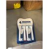 Image 2 : BOX OF SOFT BRISTLE REPLACEMENT TOOTHBRUSH HEADS, MICROPHONE MOUNT BRACKETS AND BOX OF