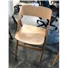 Image 2 : DESIGN WITHIN REACH NARIN NATURAL OAK FOLDING CHAIR