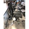 Image 2 : HERMAN MILLER EMBODY BLACK/GRAPHITE FULLY ADJUSTABLE GAMING TASK CHAIR RETAIL $2264 CAN