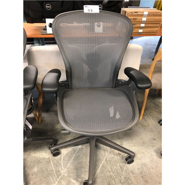 HERMAN MILLER AERON GRAPHITE FULLY ADJUSTABLE TASK CHAIR (SIZE B) RETAIL $1923 CAN