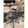 Image 3 : HERMAN MILLER AERON GRAPHITE FULLY ADJUSTABLE TASK CHAIR (SIZE B) RETAIL $1923 CAN