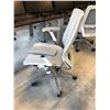 Image 2 : NIGHTINGALE GREY IC2 7300 MULTI-ADJUSTMENT TASK CHAIR