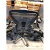 Image 4 : HERMAN MILLER AERON GRAPHITE FULLY ADJUSTABLE TASK CHAIR SIZE C RETAIL PRICE $2243 CAN