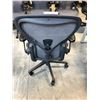 Image 3 : HERMAN MILLER AERON GRAPHITE FULLY ADJUSTABLE TASK CHAIR SIZE C RETAIL PRICE $2243 CAN