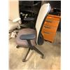 Image 3 : HERMAN MILLER LINO GREY/GREEN ADJUSTABLE TASK CHAIR, RETAIL VALUE $1,125.00 CAN