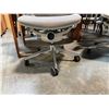 Image 2 : NIGHTINGALE GREY IC2 7300 MULTI-ADJUSTMENT TASK CHAIR