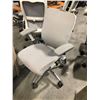 Image 2 : NIGHTINGALE GREY IC2 7300 MULTI-ADJUSTMENT TASK CHAIR