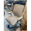 Image 2 : NIGHTINGALE GREY IC2 7300 MULTI-ADJUSTMENT TASK CHAIR