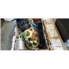 Image 2 : LOT OF MOSQUITO LIGHT, LIGHT BULBS, 4 DRAWER ORGANIZER AND MORE