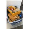 Image 7 : BOX BASKET AND CRATE OF TOOL, TOOL BELTS AND SHOP FLUIDS