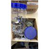 Image 2 : LOT OF VARIOUS HARDWARE AND HARWARE BAGS