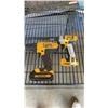 Image 2 : 2 DEWALT 20V CORDLESS TOOLS WITH BATTERY WORKING NO CHARGER
