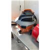 Image 8 : RIDGID SHOP VAC WORKING AND PORTABLE AIR TANK