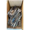 Image 2 : LOT OF FASTENERS, BRACKETS AND WOOD BORING BITS