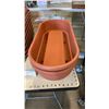 Image 8 : LOT OF GARDEN PLANTERS AND 3 TOWEL BARS