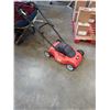 Image 1 : BLACK AND DECKER ELECTRIC LAWN MOWER WORKING