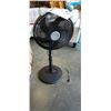 Image 1 : COMFORTMATE FLOOR FAN WORKING